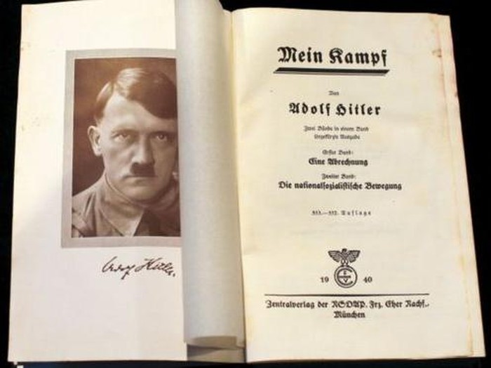 Lelang buku Mein Kampf Adolf Hitler